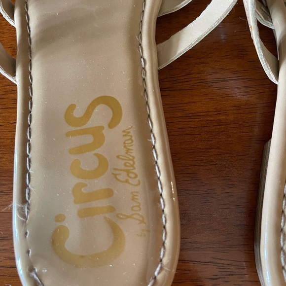 Circus by Sam Edelman Size 8.5 Light Tan Thong Sandals - Picture 4 of 7